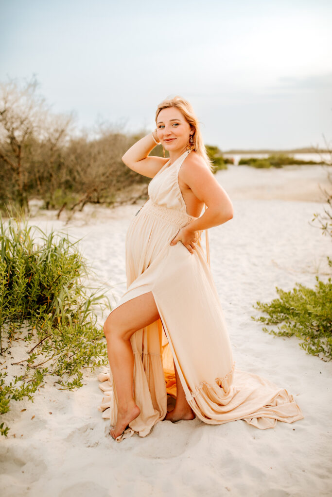 When to Book your Maternity Photos